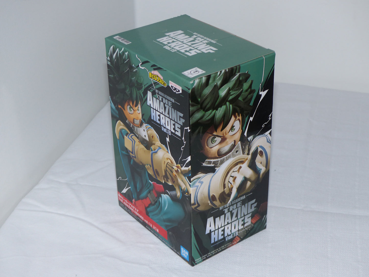 MY HERO ACADEMIA - THE AMAZING HEROES - IZUKU MIDORIYA VOL 13